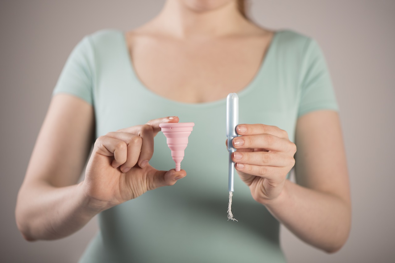 Period Cups Or Standard Period Tampons – Which is better?